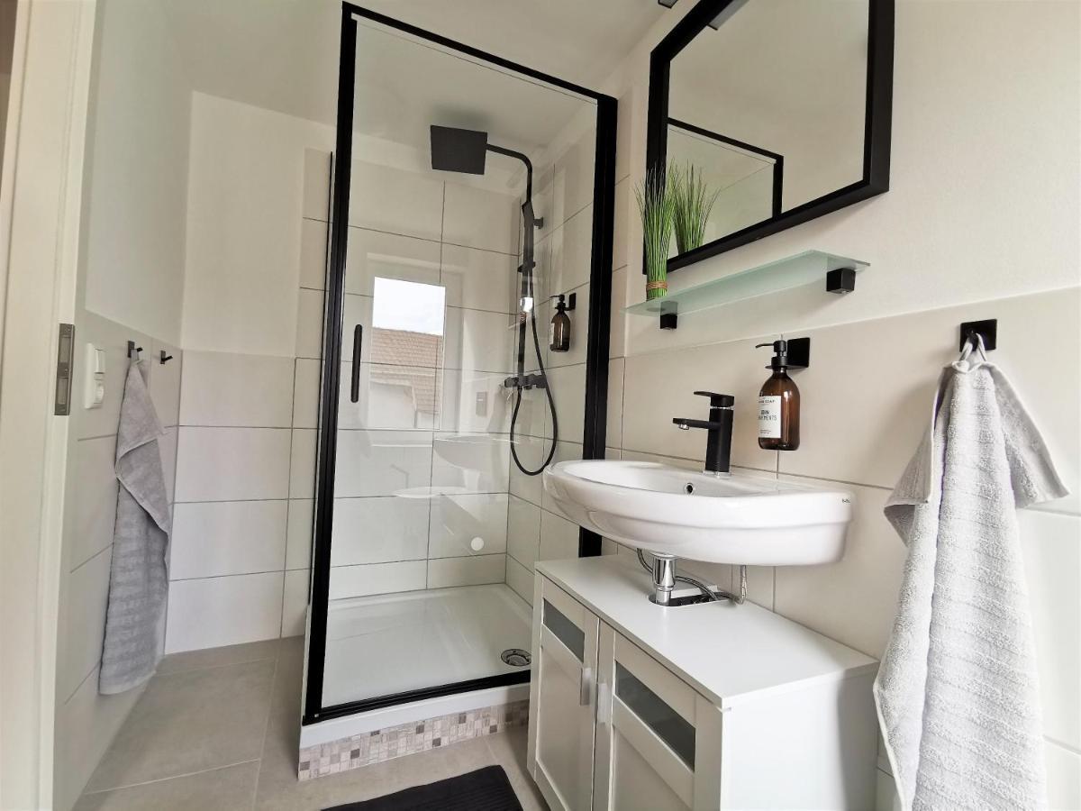 Bohnapartments Design Suite Am Markt - Vollausstattung - Wlan - Zentrum Ilmenau Kültér fotó